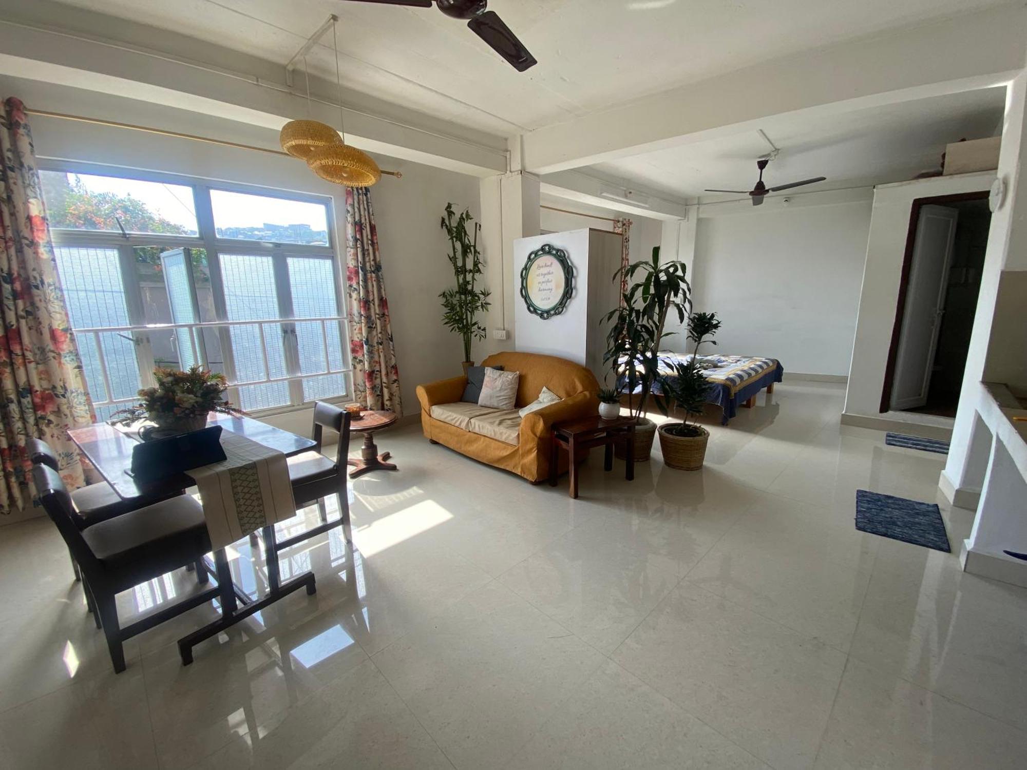 Aizawl Homestay Ngoại thất bức ảnh