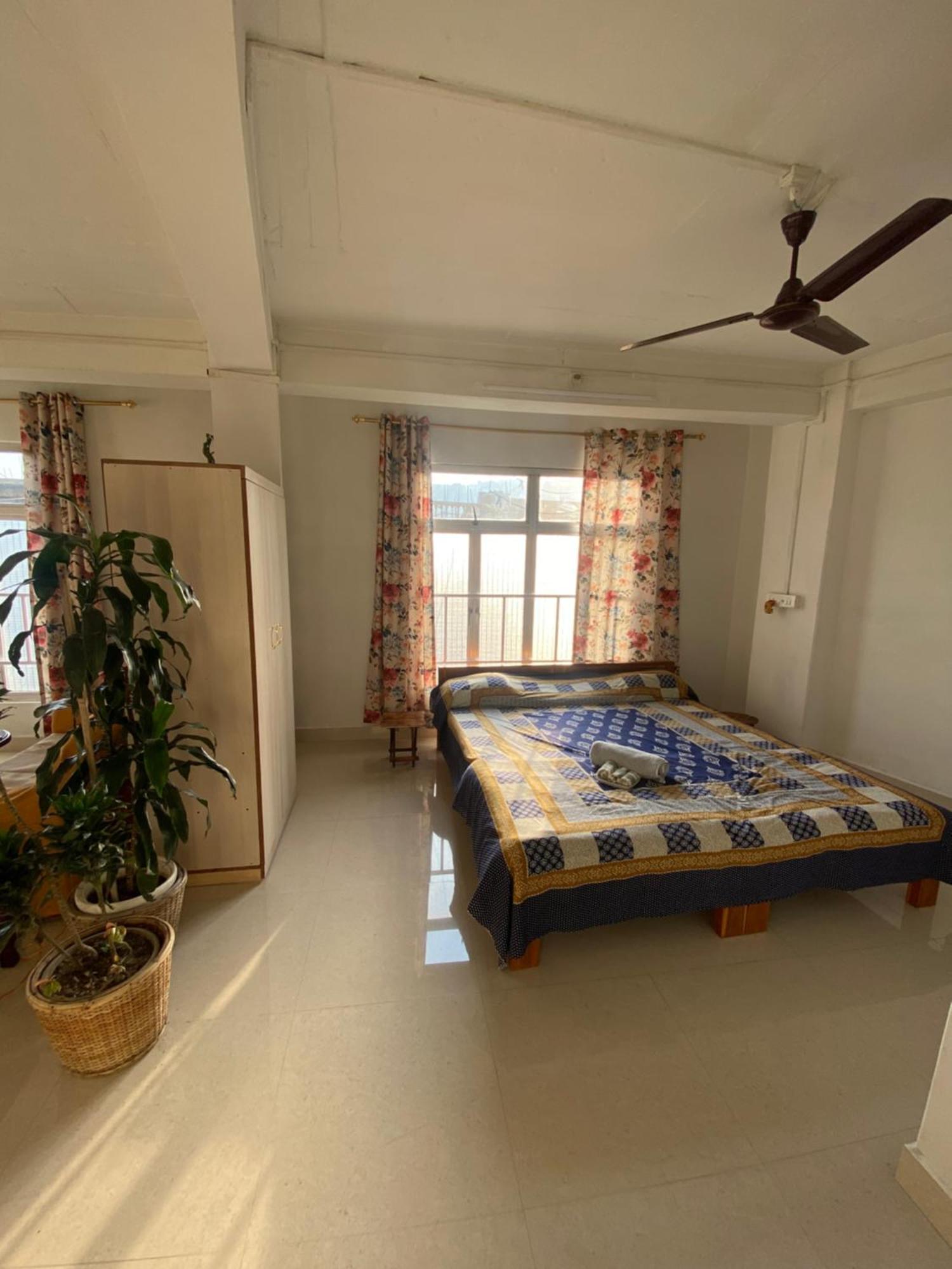 Aizawl Homestay Ngoại thất bức ảnh